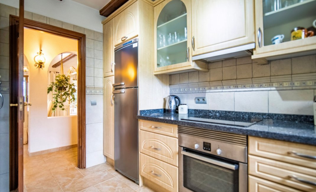 Resale - Villa -
Callosa De Ensarrià - Santa Clara