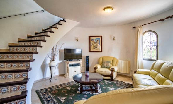 Resale - Villa -
Callosa De Ensarrià - Santa Clara