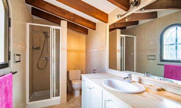 Resale - Villa -
Callosa De Ensarrià - Santa Clara