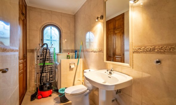 Resale - Villa -
Callosa De Ensarrià - Santa Clara