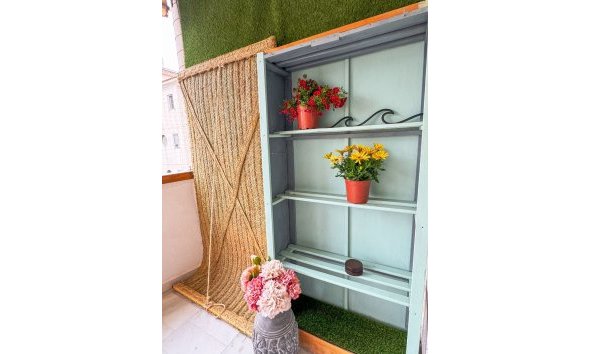 Alquiler corta estancia - Apartamento / piso -
Albir