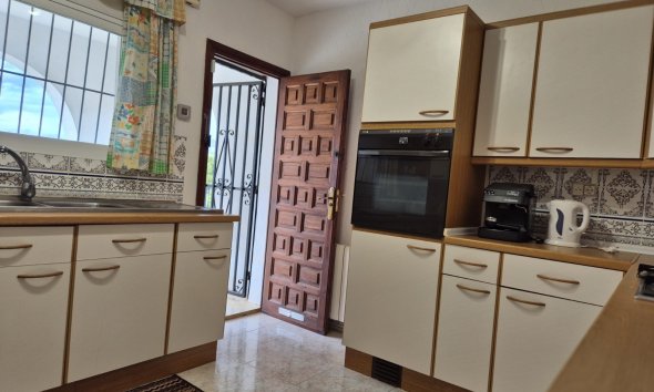 Reventa - Chalet / Villa  -
Albir