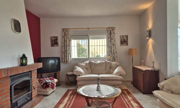 Reventa - Chalet / Villa  -
Albir