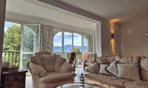 Reventa - Chalet / Villa  -
Albir