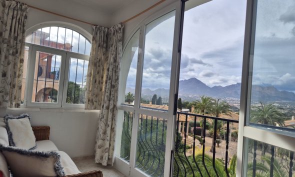 Reventa - Chalet / Villa  -
Albir