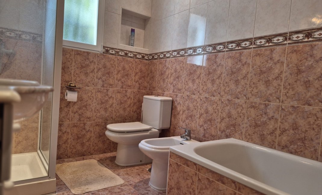 Reventa - Chalet / Villa  -
Albir