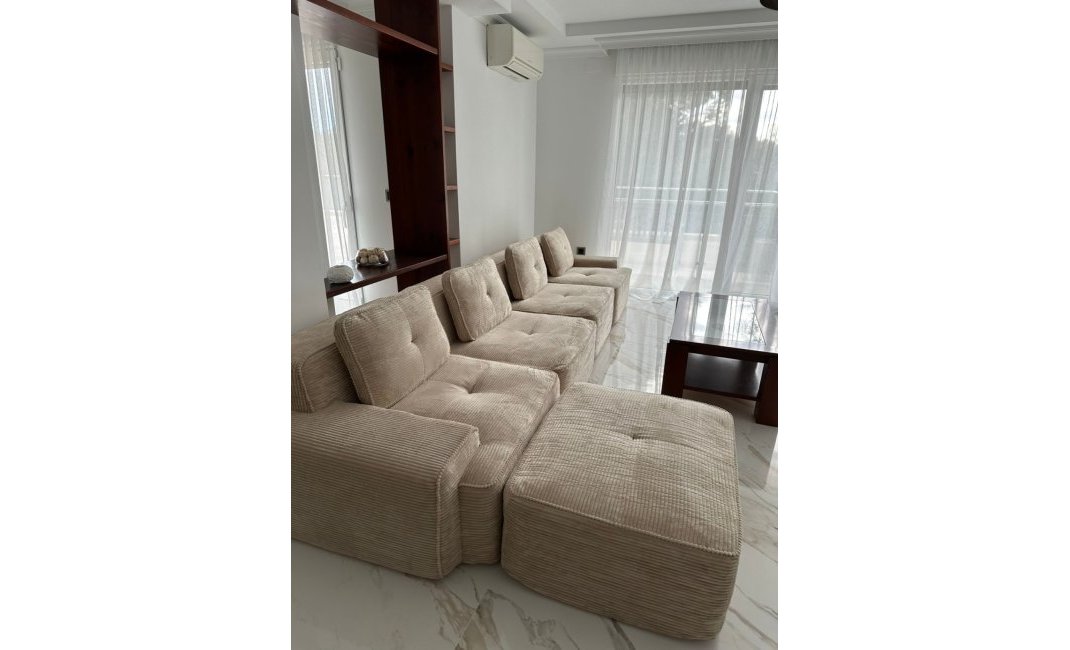 Resale - Villa -
Altea