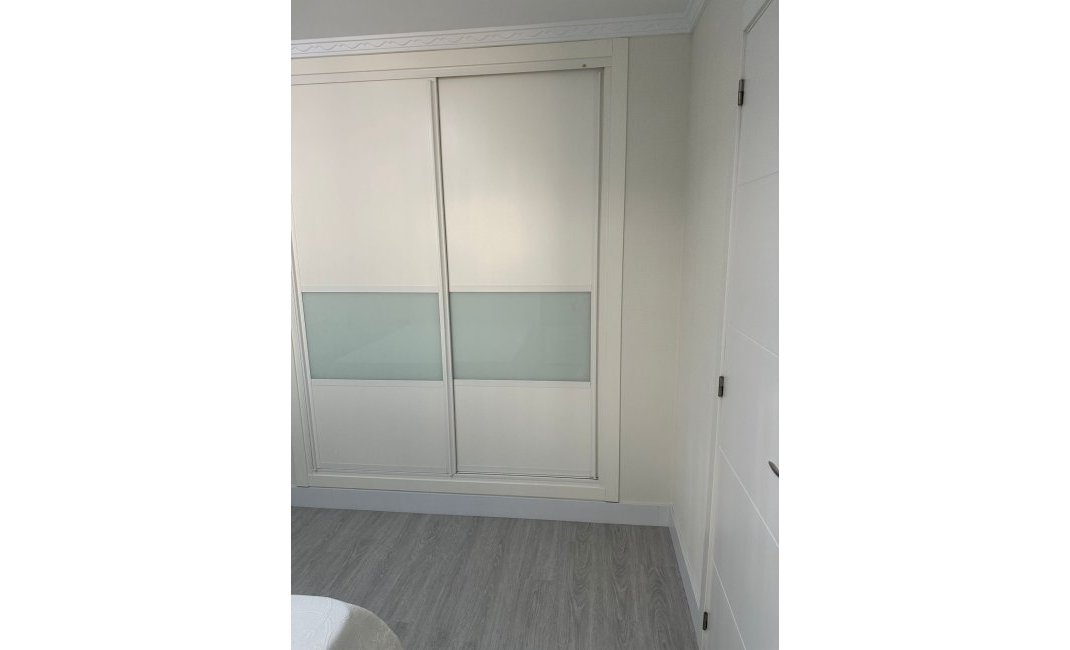 Resale - Villa -
Altea