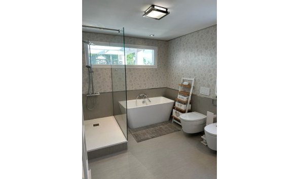 Resale - Villa -
Altea