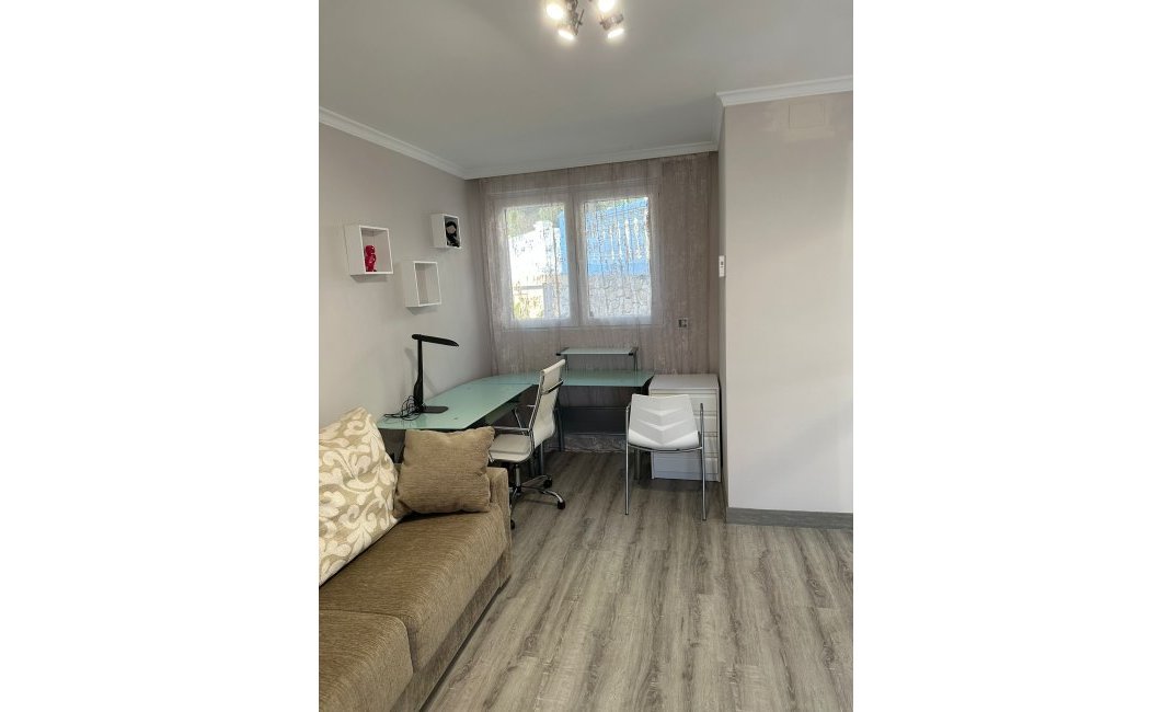 Resale - Villa -
Altea