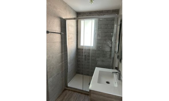 Resale - Villa -
Altea