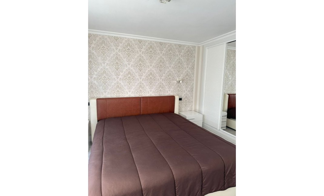 Resale - Villa -
Altea