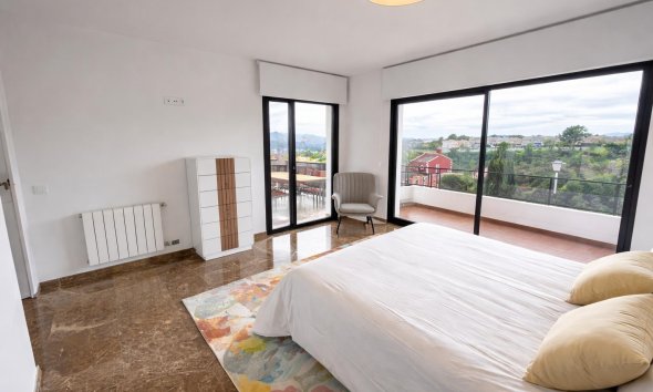 Reventa - Chalet / Villa  -
La Nucía