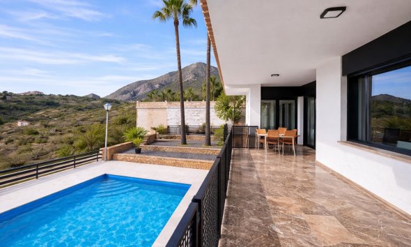 Reventa - Chalet / Villa  -
La Nucía