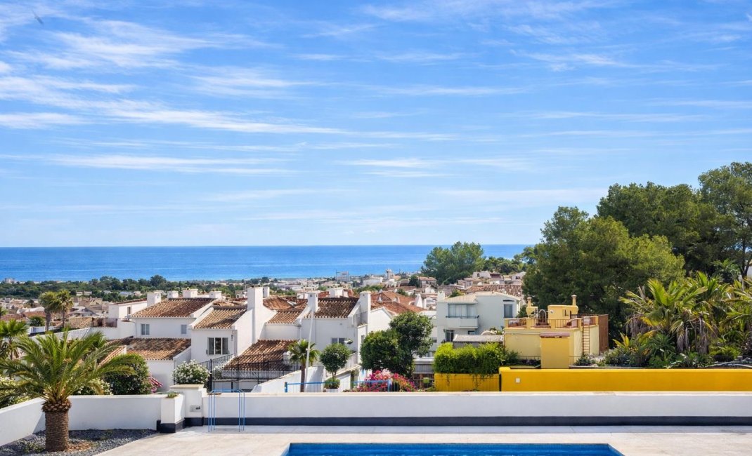 Reventa - Chalet / Villa  -
La Nucía