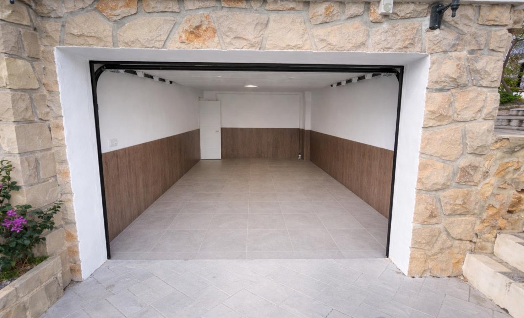 Reventa - Chalet / Villa  -
La Nucía