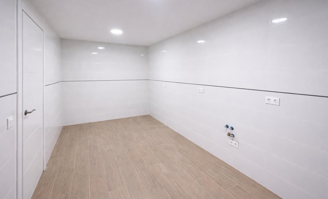 Reventa - Chalet / Villa  -
La Nucía