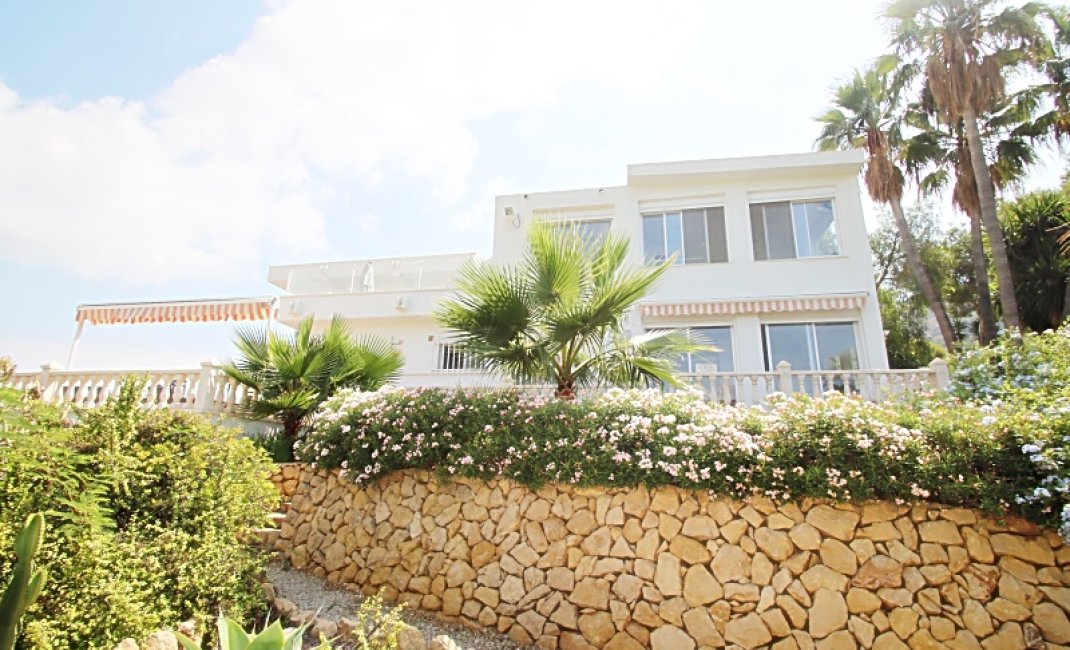 Revente -  Chalet / Villa -
Albir