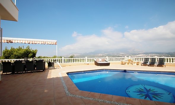 Revente -  Chalet / Villa -
Albir