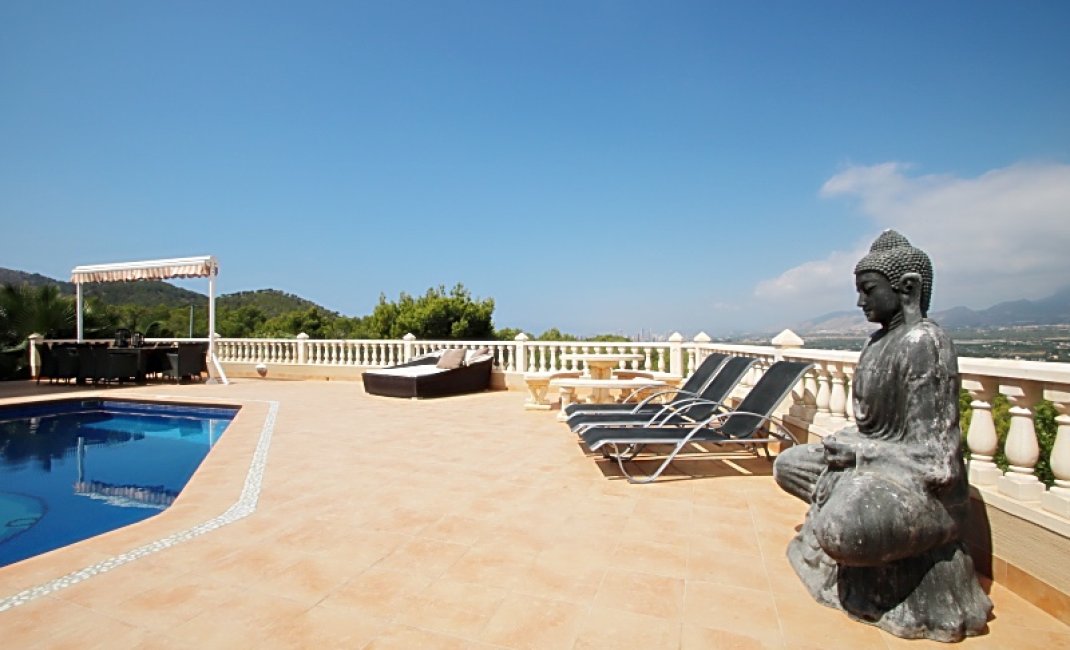 Revente -  Chalet / Villa -
Albir
