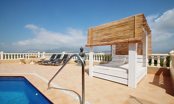 Revente -  Chalet / Villa -
Albir