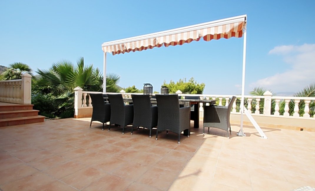 Revente -  Chalet / Villa -
Albir