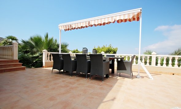 Revente -  Chalet / Villa -
Albir