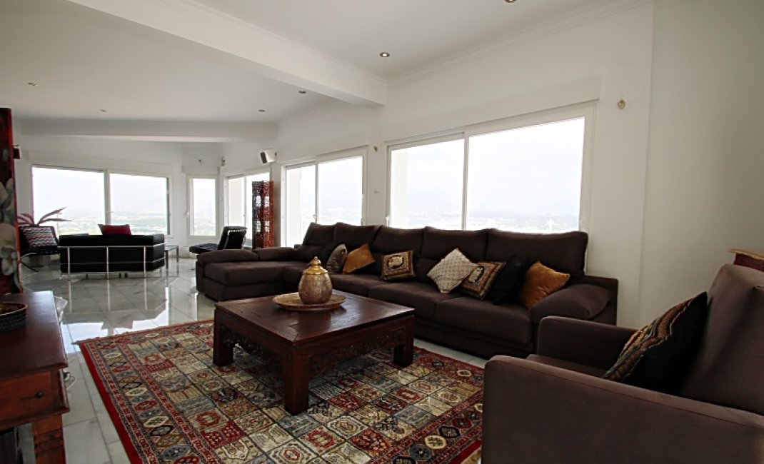 Revente -  Chalet / Villa -
Albir