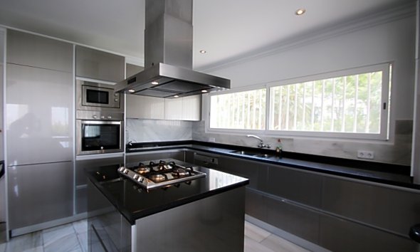 Revente -  Chalet / Villa -
Albir