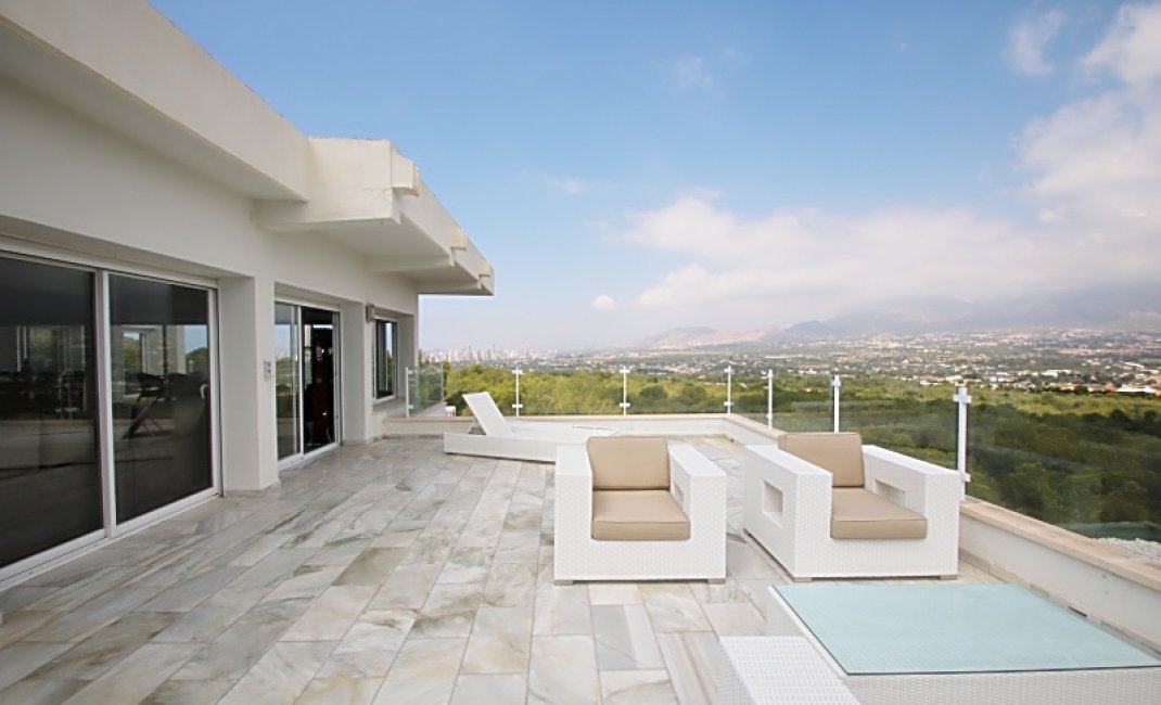 Revente -  Chalet / Villa -
Albir