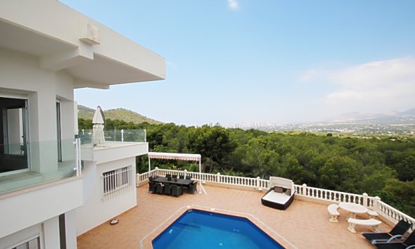 Revente -  Chalet / Villa -
Albir