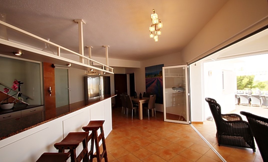 Revente -  Chalet / Villa -
Albir