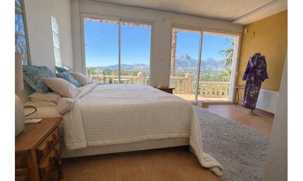 Revente -  Chalet / Villa -
Albir