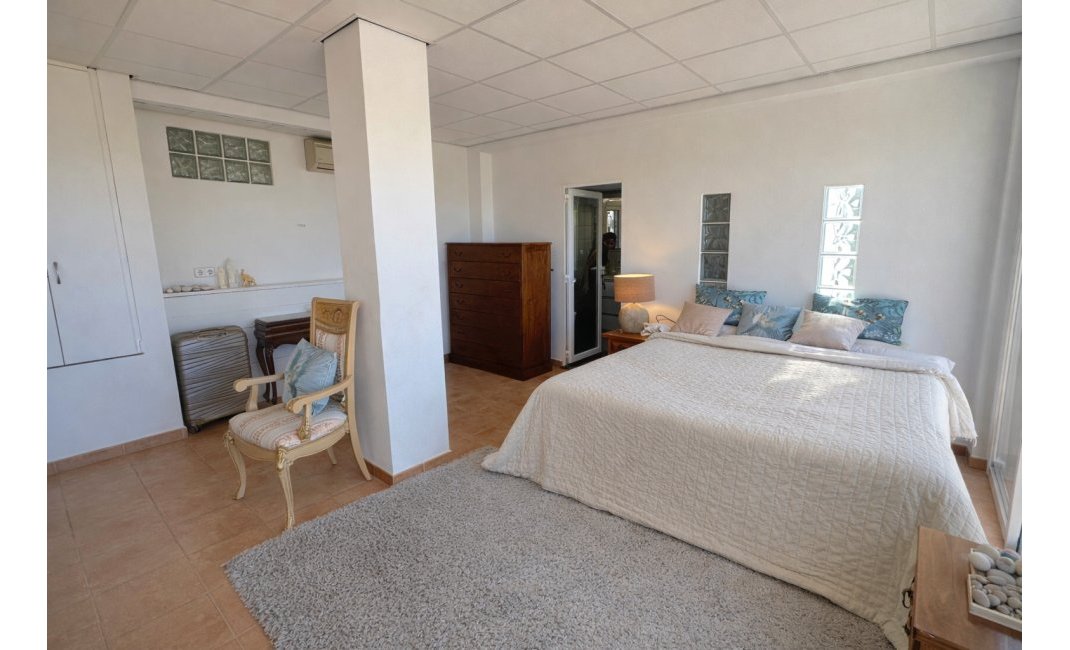 Revente -  Chalet / Villa -
Albir