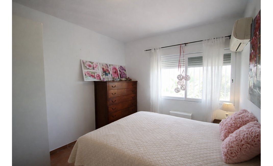 Revente -  Chalet / Villa -
Albir