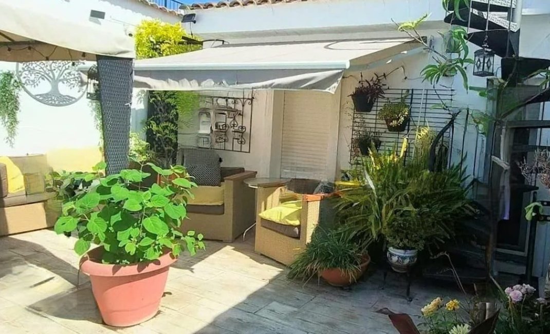 Reventa - Adosado -
La Nucía