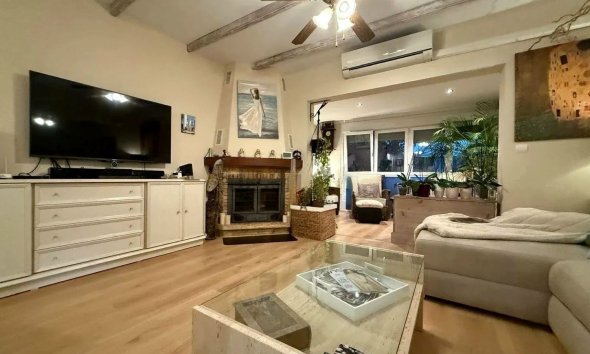 Reventa - Adosado -
La Nucía