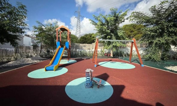 Reventa - Adosado -
La Nucía