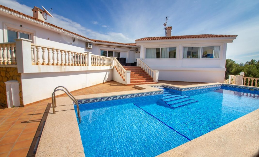 Reventa - Villa -
La Nucía