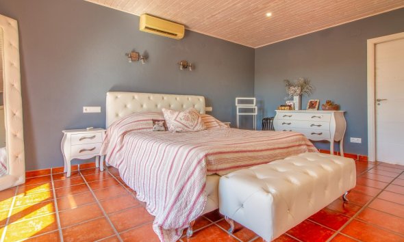 Reventa - Villa -
La Nucía