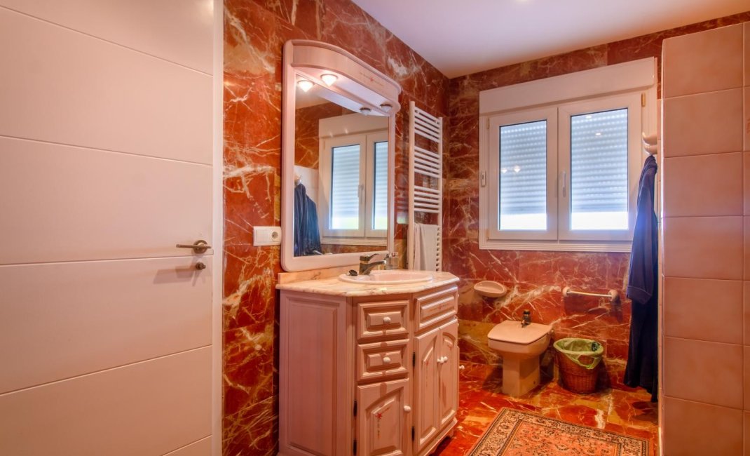 Reventa - Villa -
La Nucía