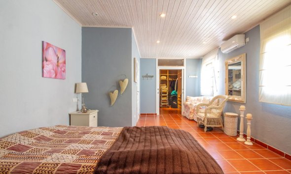 Reventa - Villa -
La Nucía