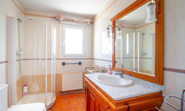 Reventa - Villa -
La Nucía