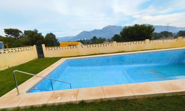 Resale - Townhouse -
La Nucía