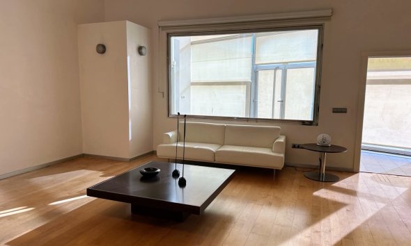 Long Term Rental - Commercial -
Albir