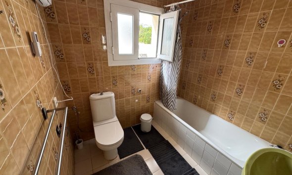 Resale - Townhouse -
Albir