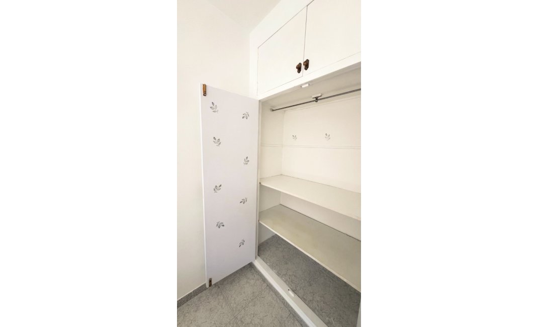 Reventa - Apartamento / piso -
Albir