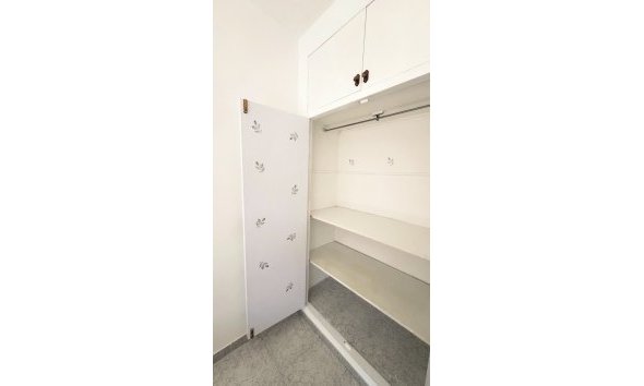 Reventa - Apartamento / piso -
Albir