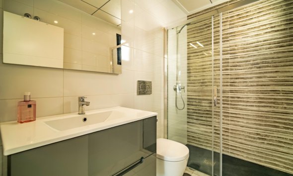 Resale - Bungalow -
Polop - La Alberca