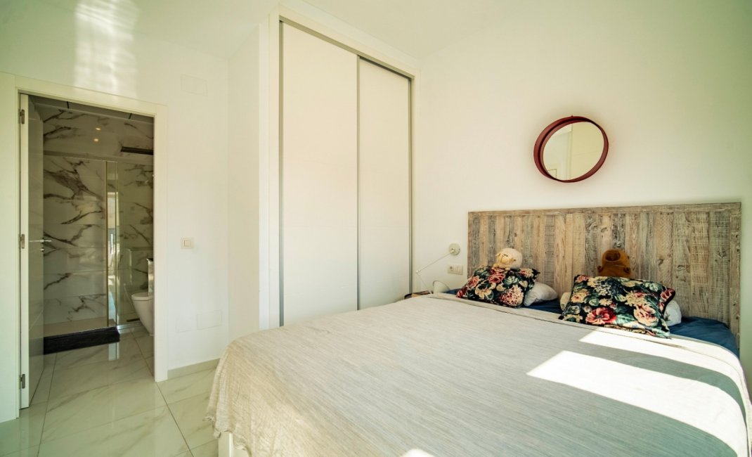 Resale - Bungalow -
Polop - La Alberca